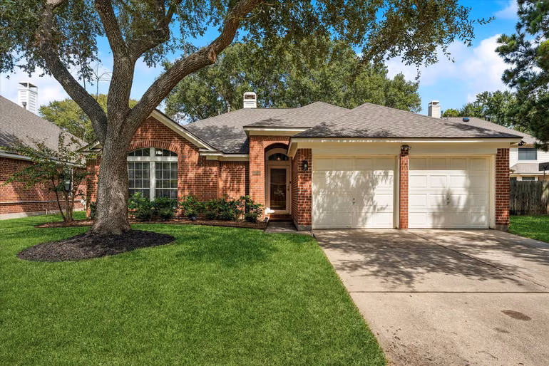 Photo of 8428 E Copper Village Drive, Houston, TX