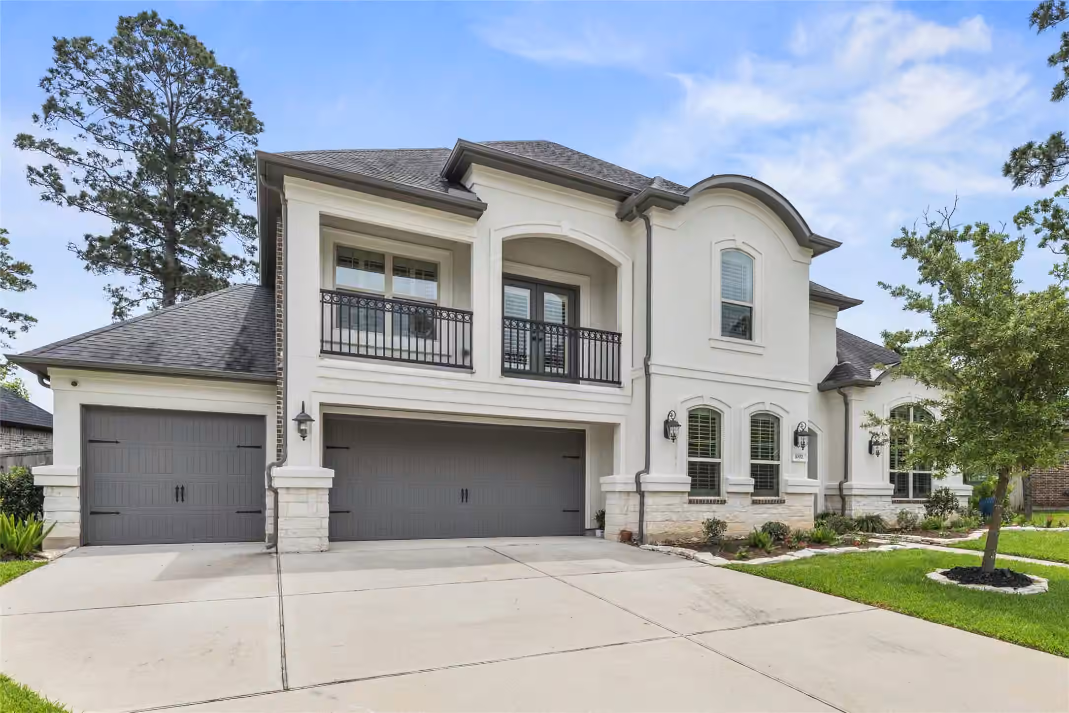 Photo 3 of 1002 Pleasant Pines Lane, Pinehurst, TX