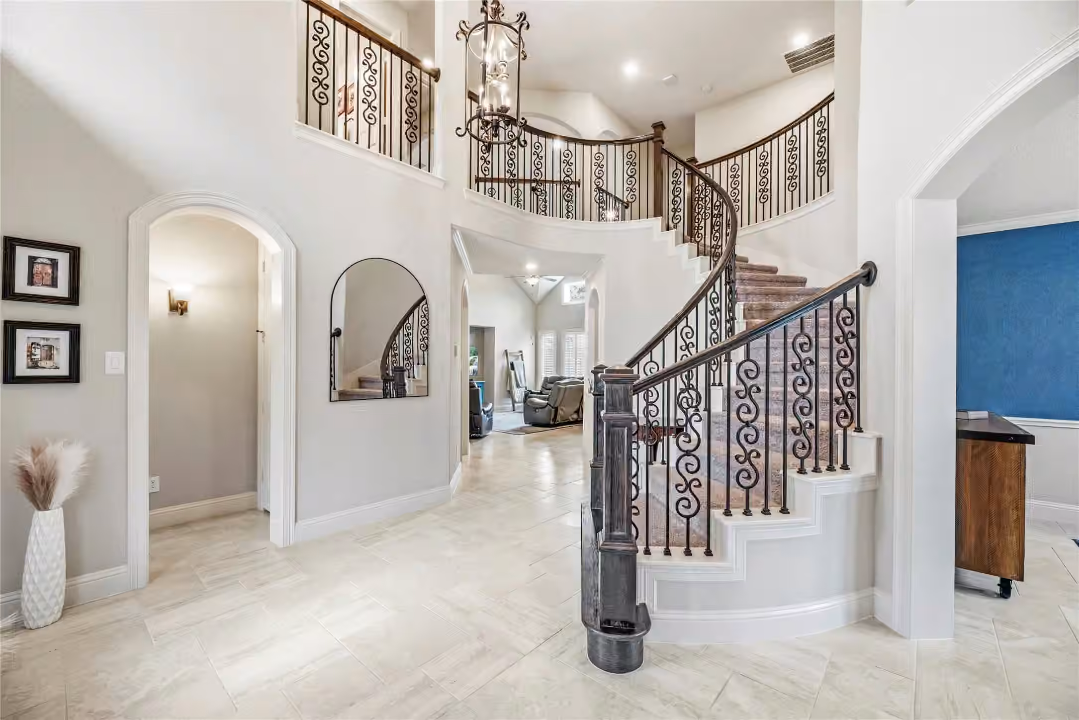 Photo 7 of 1002 Pleasant Pines Lane, Pinehurst, TX