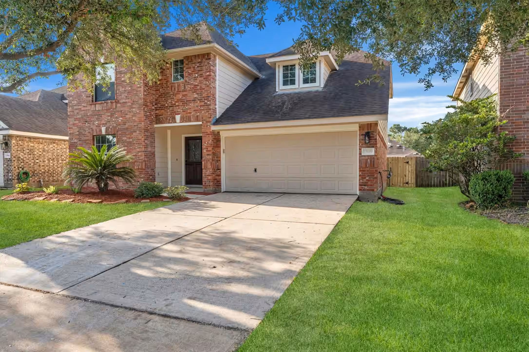 Photo 3 of 13619 Barons Lake Lane, Cypress, TX