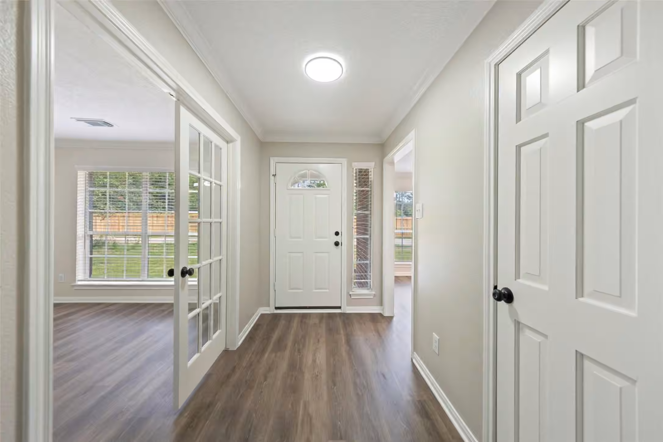 Photo 4 of 14989 Old Humble Pipeline Road, Conroe, TX