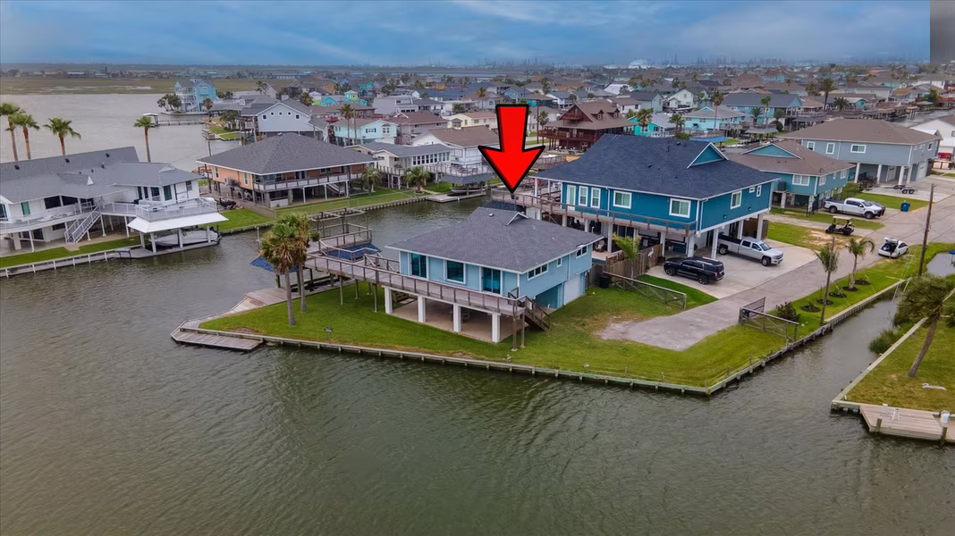 Photo 2 of 354 Ling Street, Bayou Vista, TX