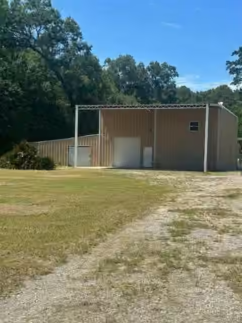 Photo of 1751 County Road 639, Dayton, TX 77535
