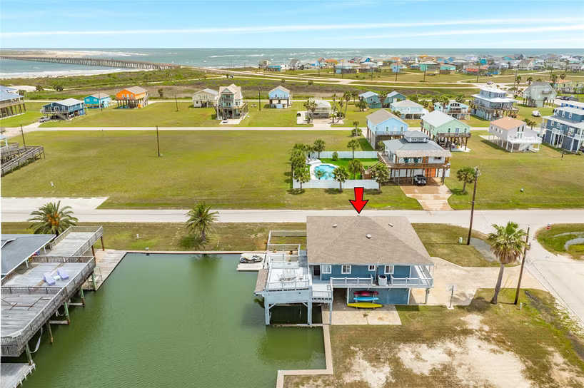 Photo 3 of 202 Schooner Drive, Freeport, TX