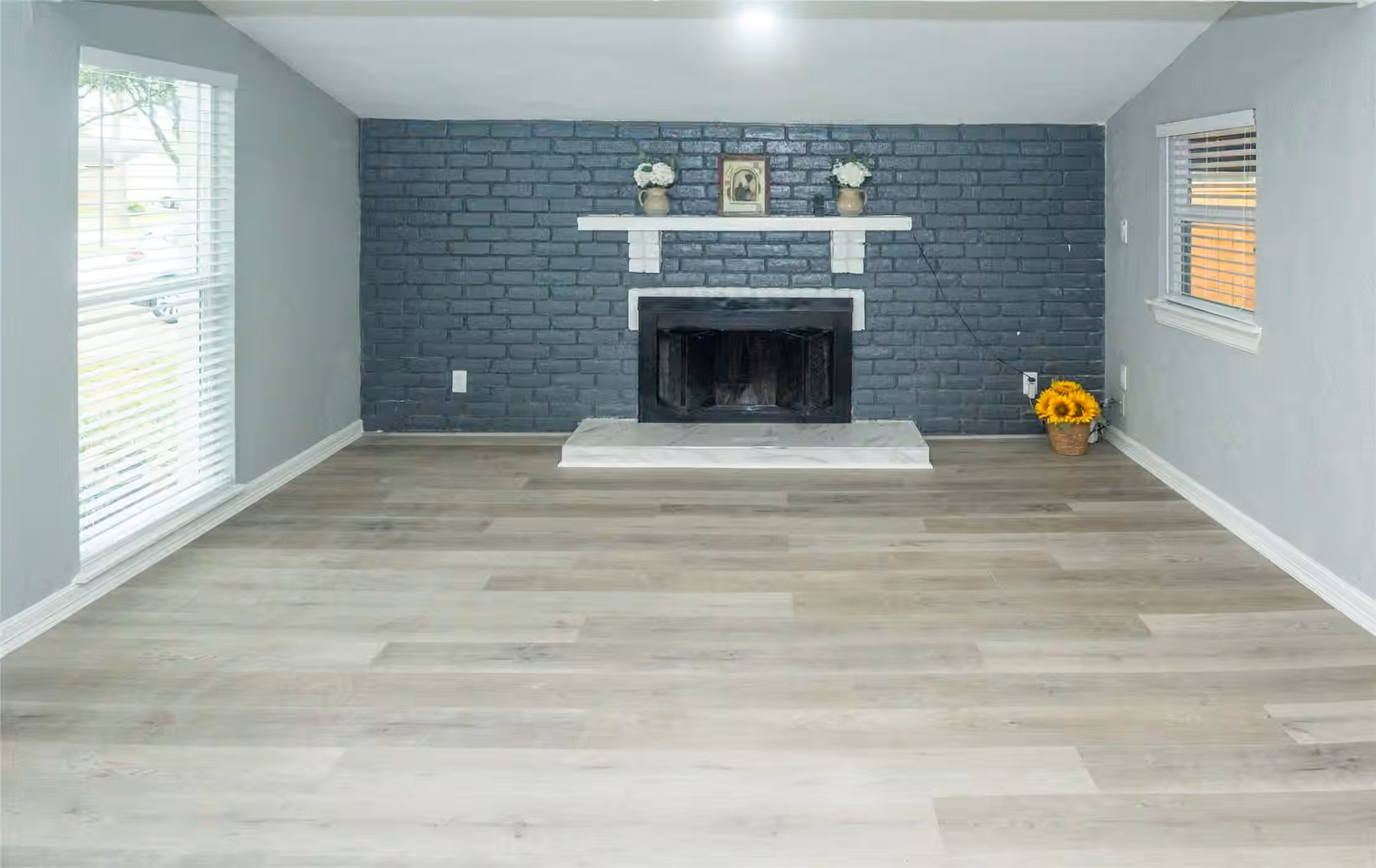Photo 5 of 7206 La Granada Drive, Houston, TX