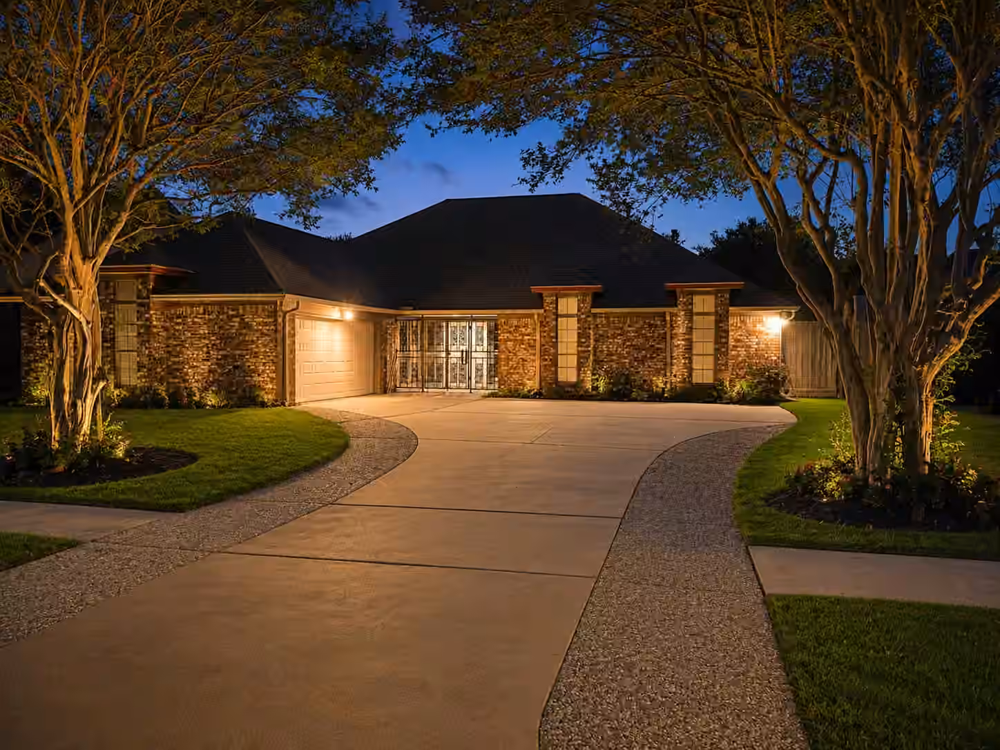 Photo 3 of 10710 Sandy Shoals Drive, Houston, TX