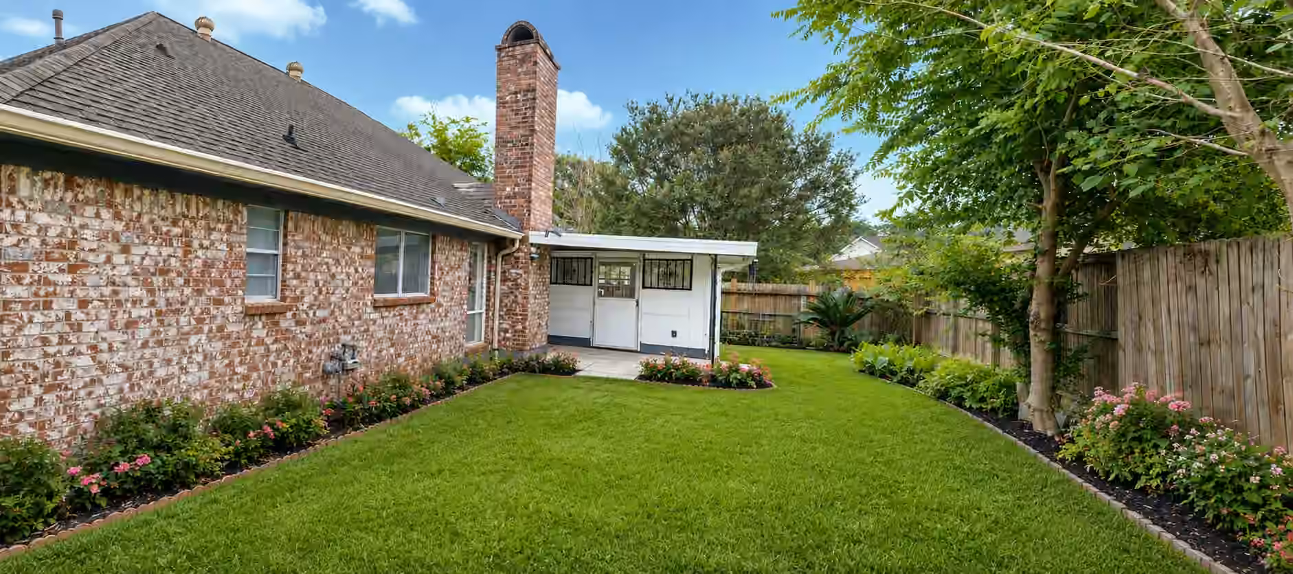 Photo 5 of 10710 Sandy Shoals Drive, Houston, TX