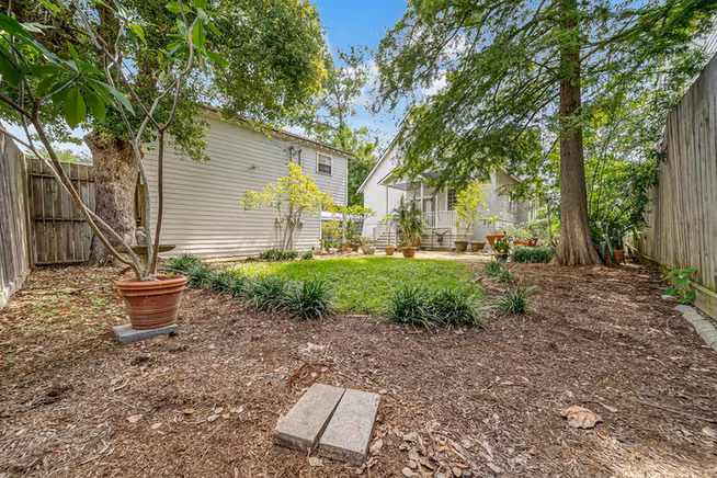 Photo 6 of 2009 Arlington Street, Houston, TX