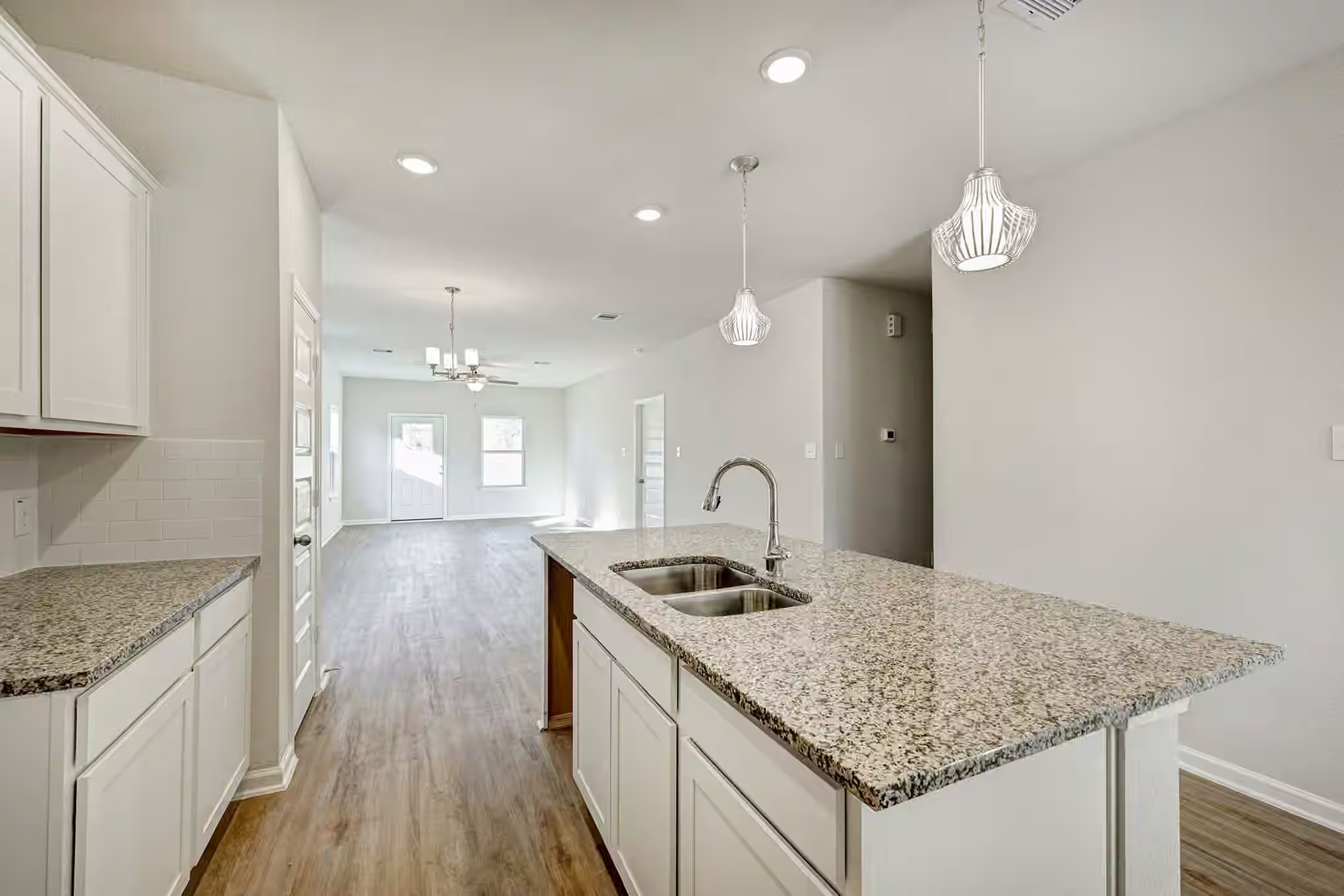 Photo 5 of 13306 Hayden Peak Drive, Iowa Colony, TX