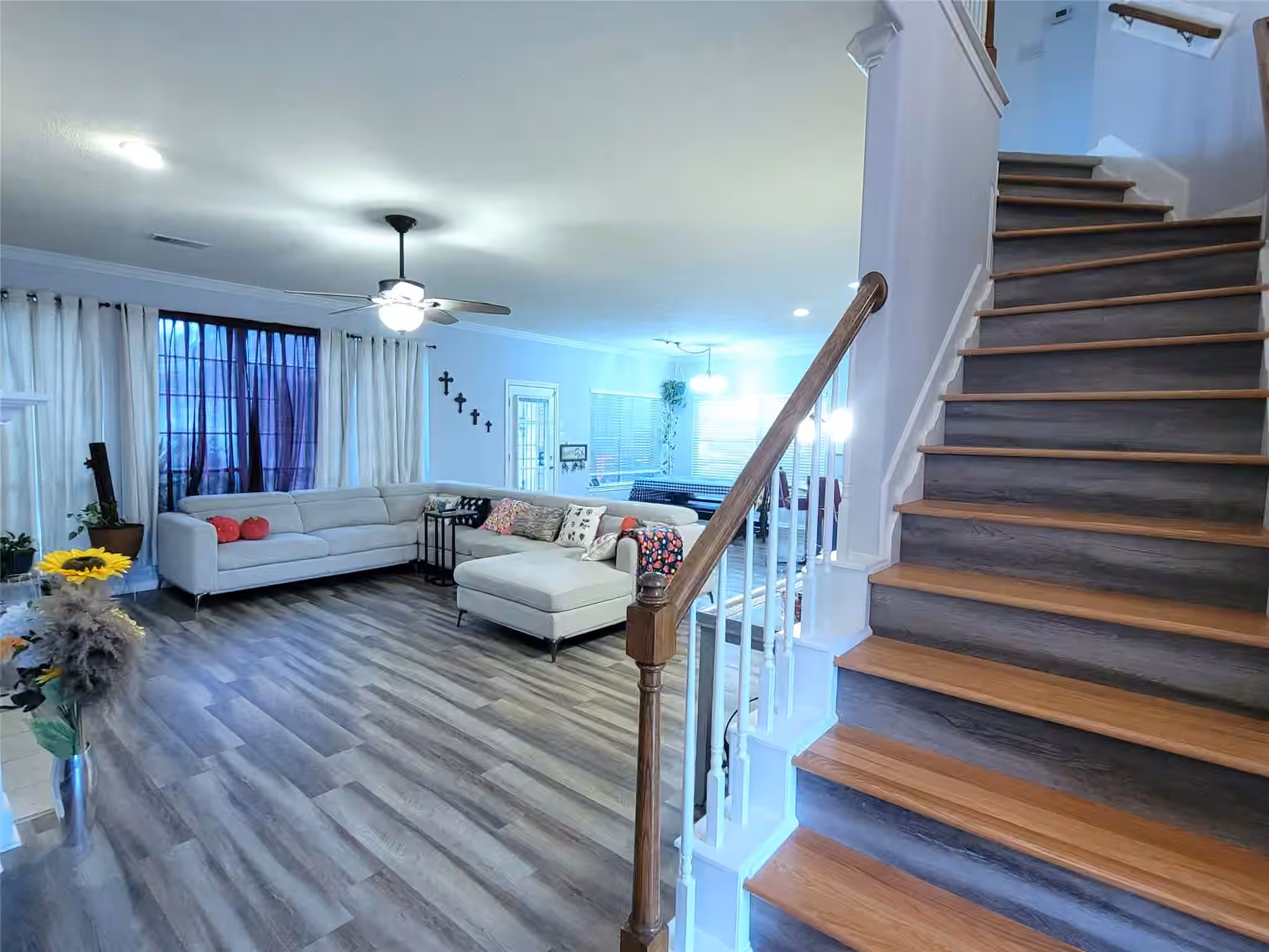 Photo 5 of 18402 Spinner Court Drive, Humble, TX
