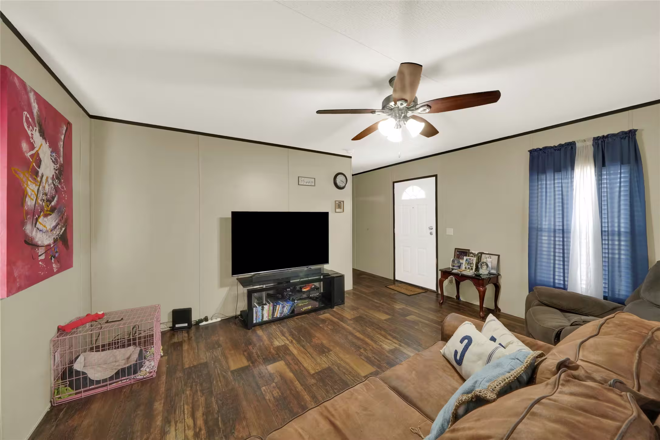 Photo 4 of 211 Crockett Trace Drive, Conroe, TX