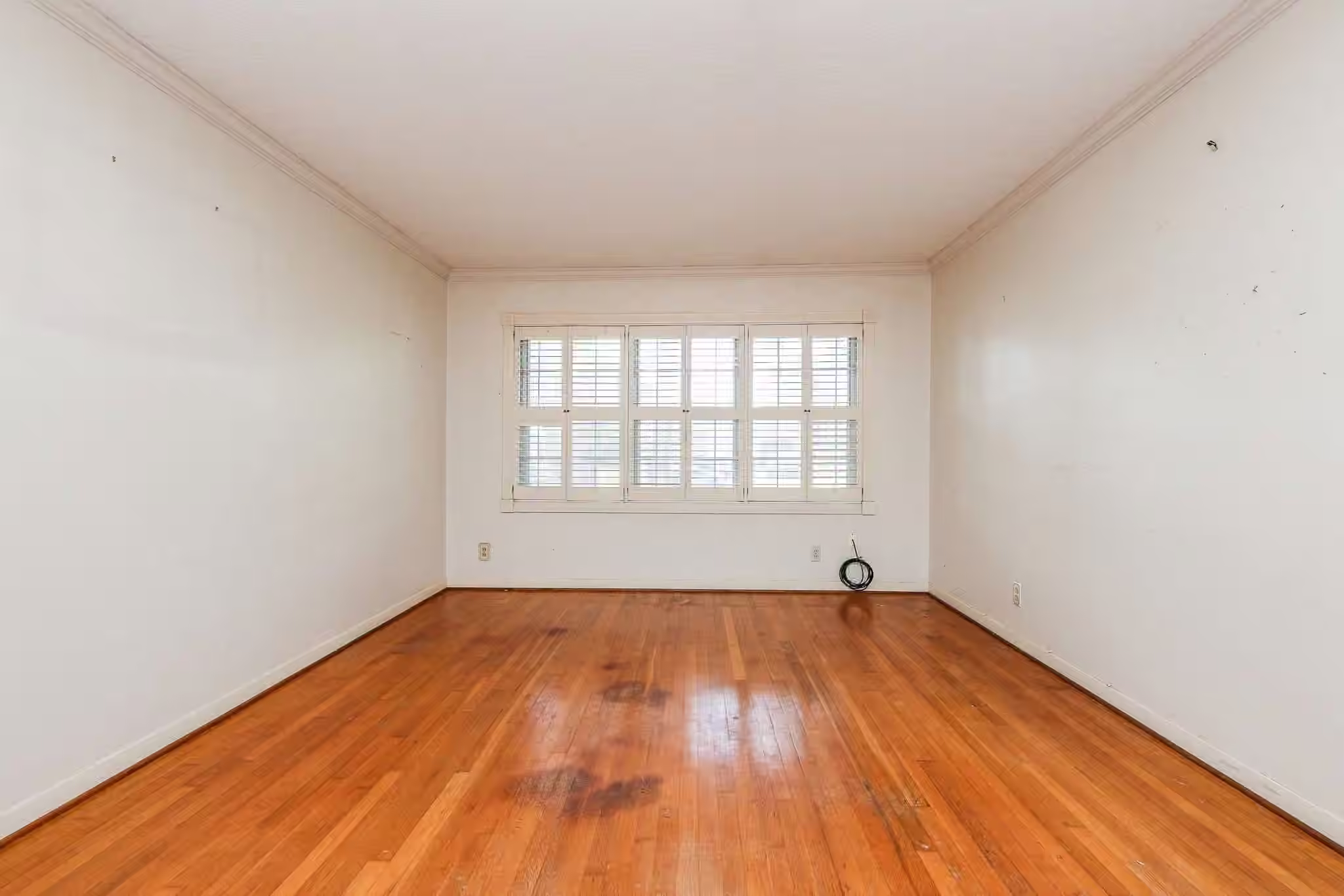 Photo 6 of 7007 Edgemoor Drive, Houston, TX