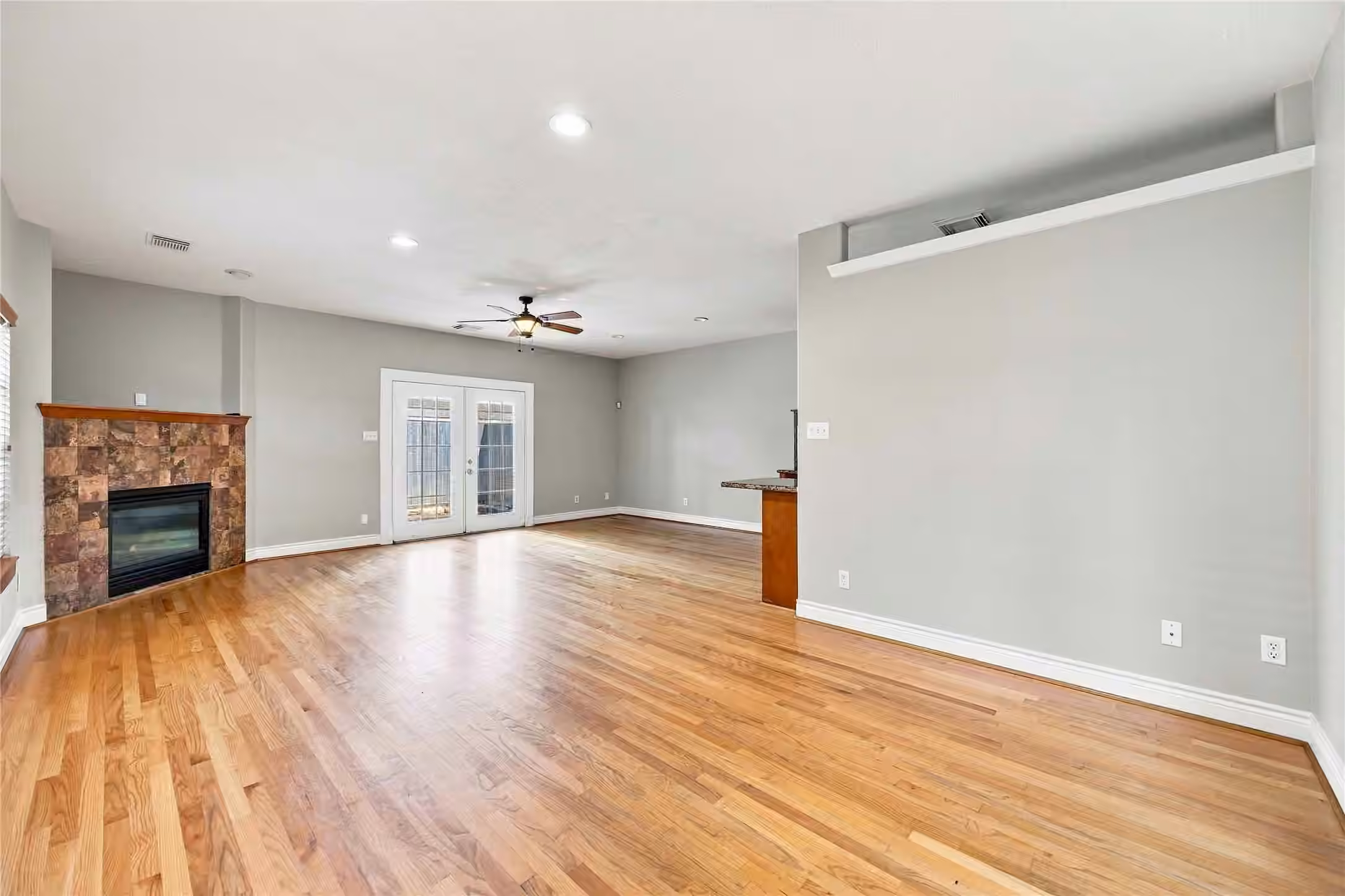 Photo 4 of 5214 Gibson Street, Houston, TX