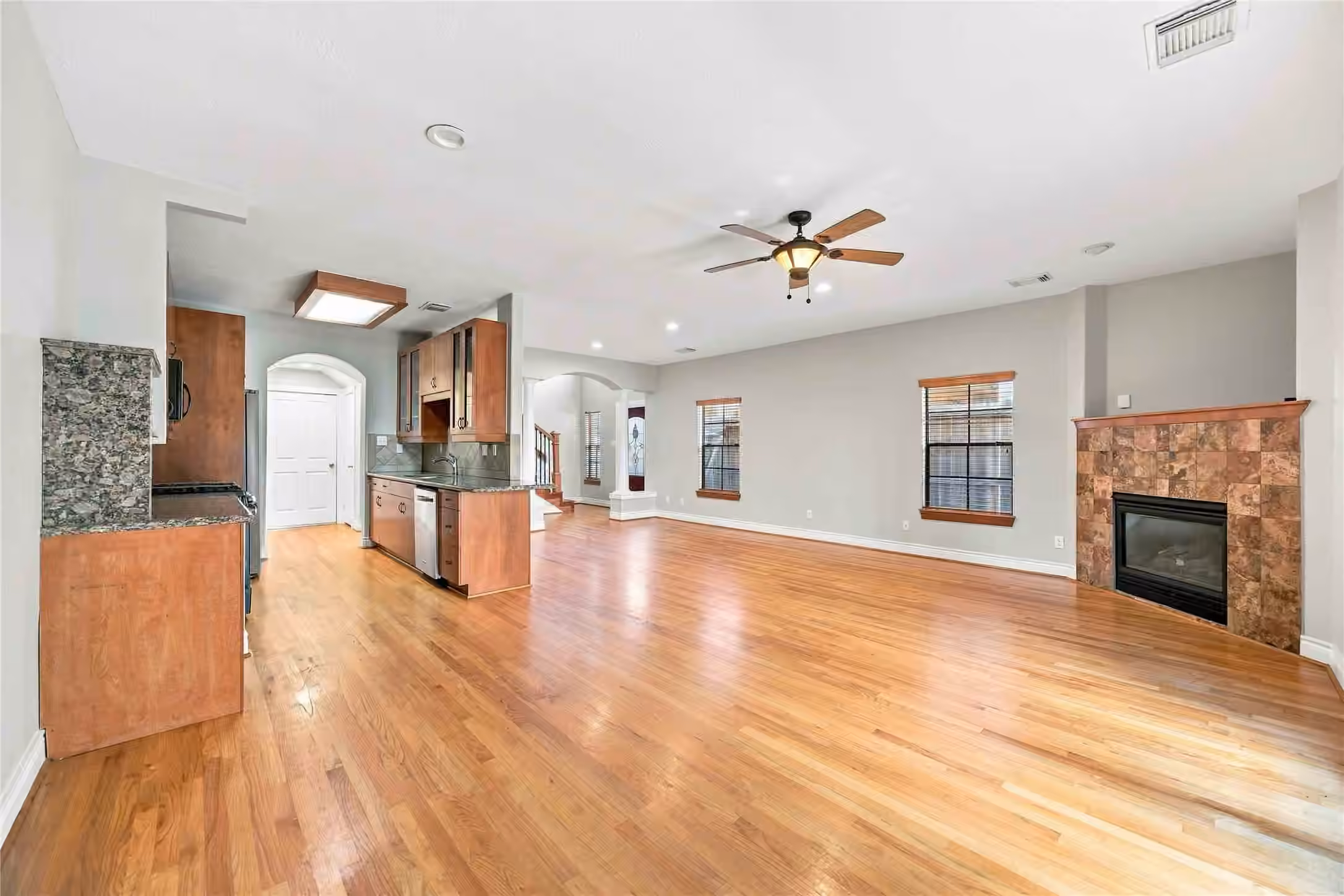 Photo 6 of 5214 Gibson Street, Houston, TX