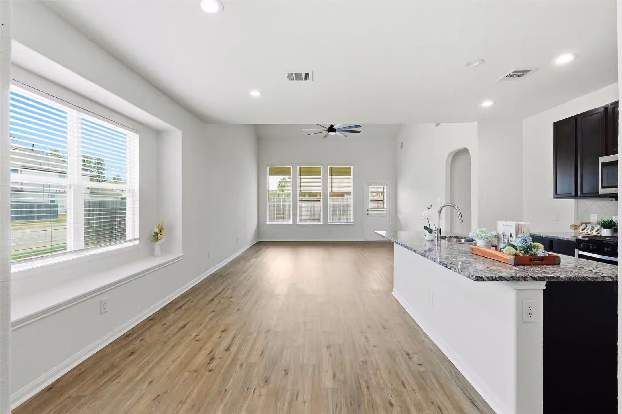 Photo 6 of 3503 Cannon Drive, Conroe, TX