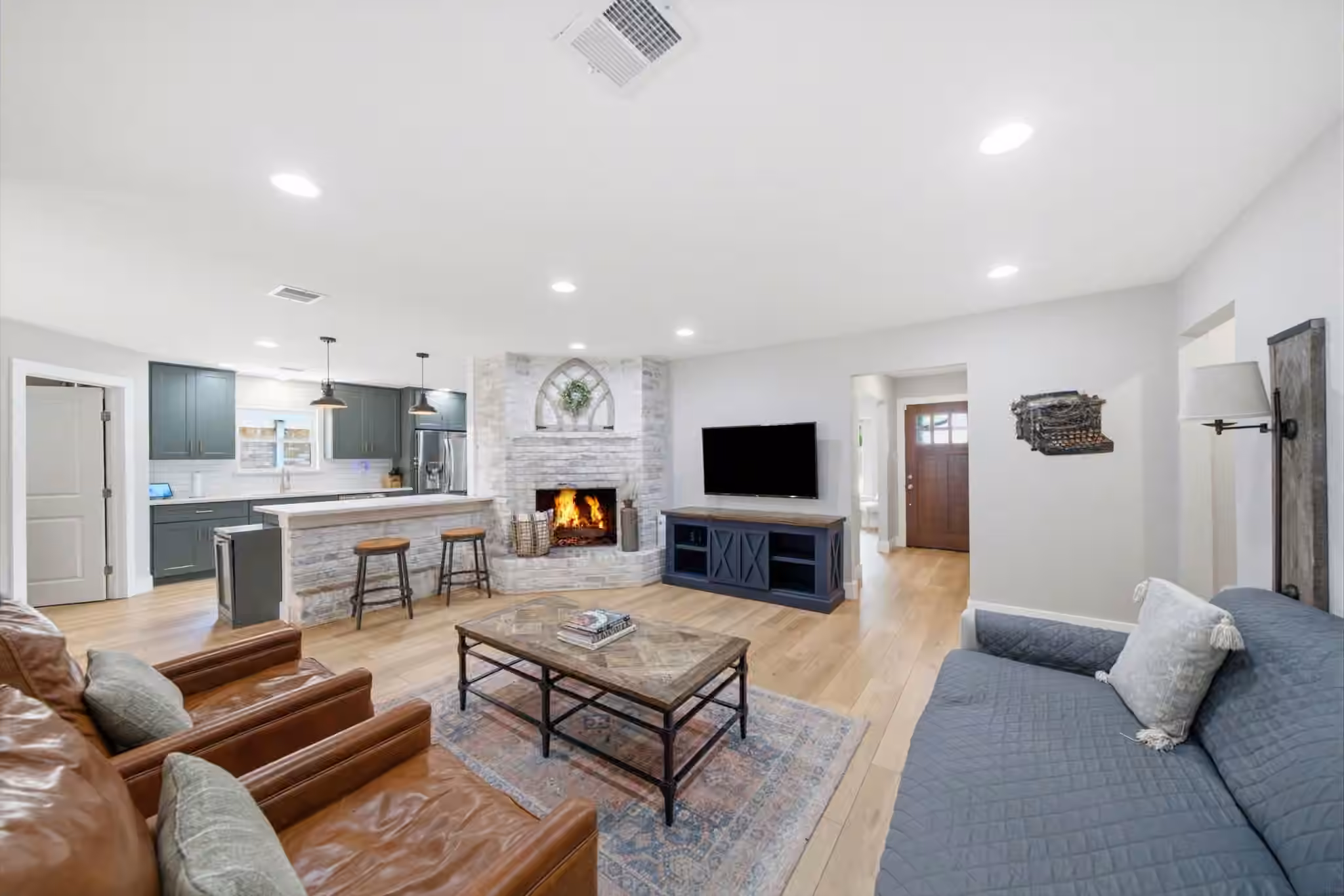 Photo of 2619 Parana Drive, Houston, TX
