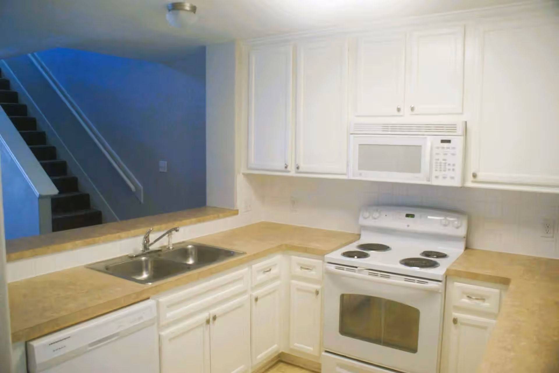 Photo 4 of 179 Binnacle Court B, Willis, TX