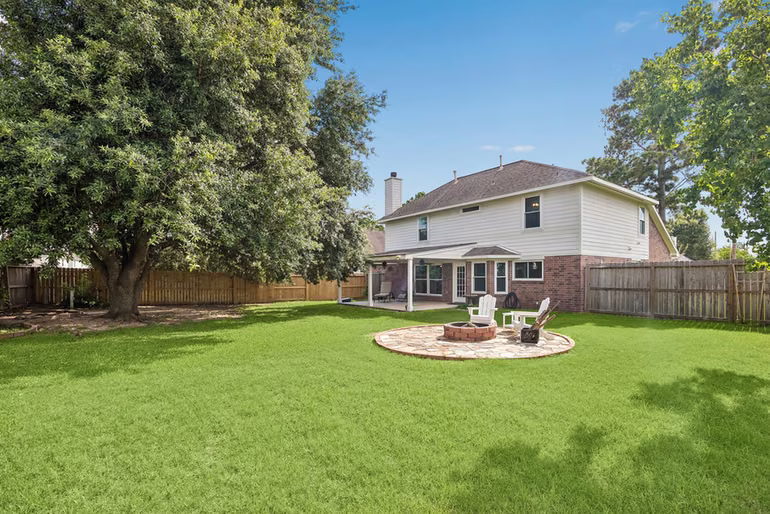 Photo 5 of 14403 Chestnut Falls Drive, Cypress, TX