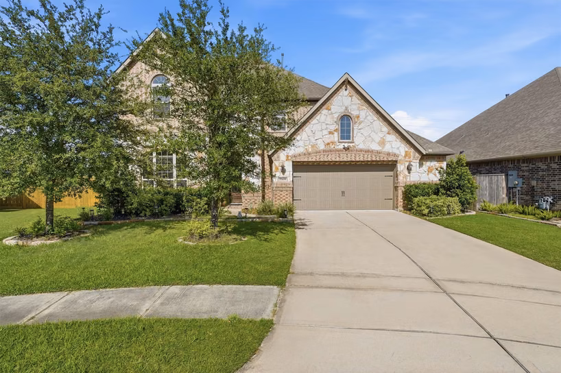 Photo 3 of 25406 Angelwood Springs Lane, Tomball, TX