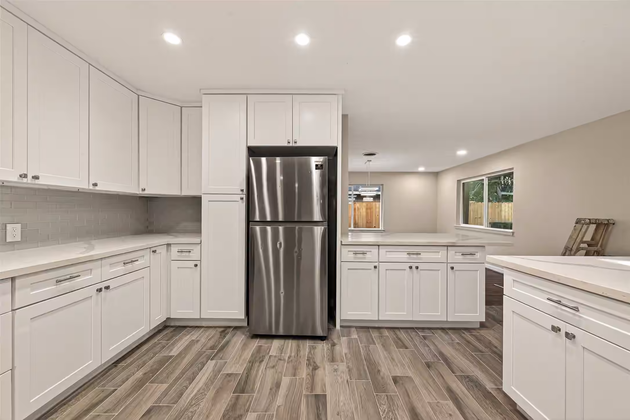 Photo 6 of 11206 Huggins Drive, Houston, TX