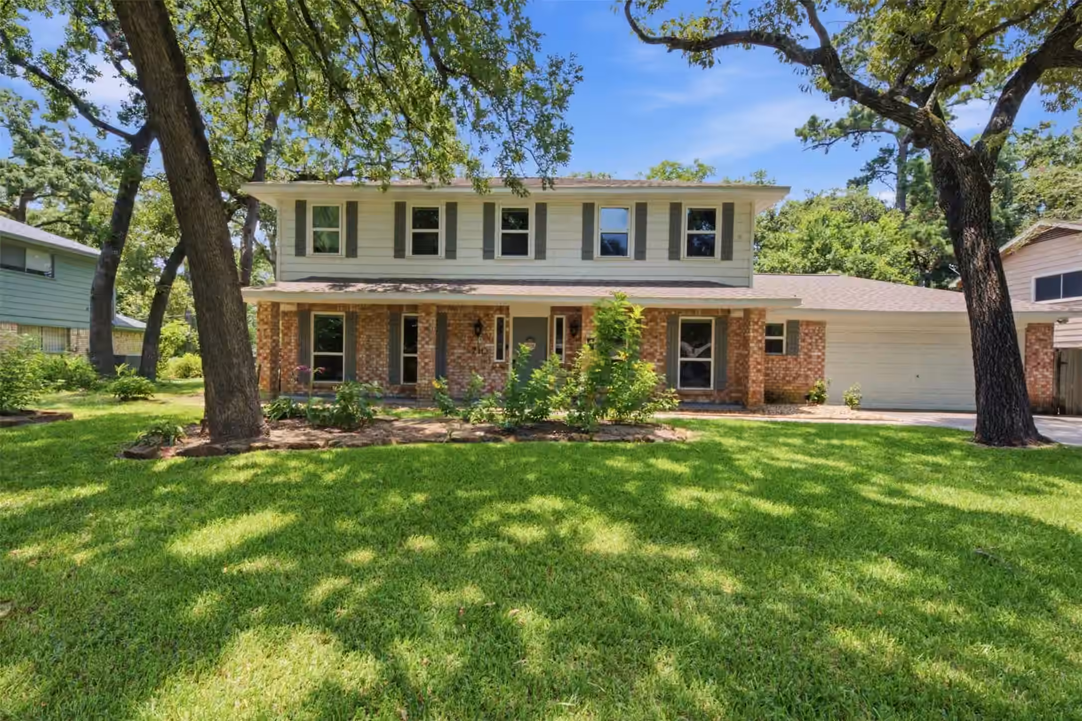 Photo of 710 Glen Haven Drive, Conroe, TX