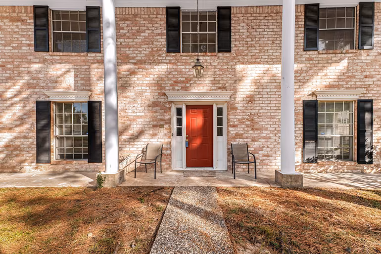 Photo 3 of 5938 Foresthaven Drive, Houston, TX