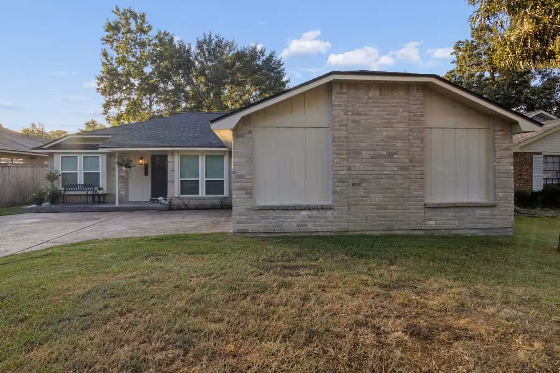 Photo 5 of 2903 Parkwood Manor Drive, Houston, TX