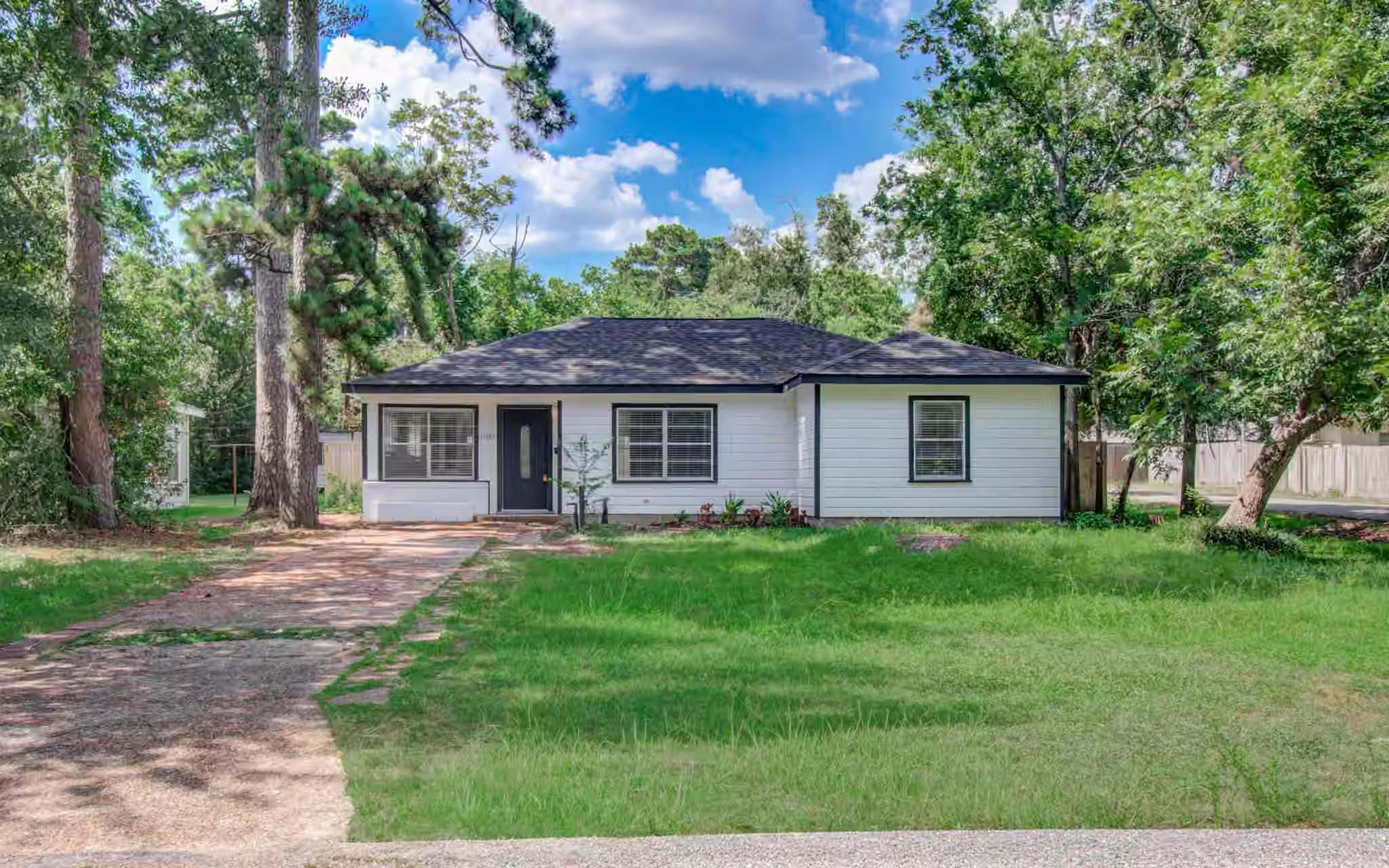 Photo of 1100 Cowan Avenue, Conroe, TX