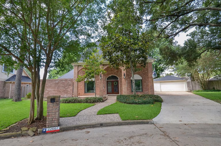 Photo 4 of 22607 Unicorns Horn Lane, Katy, TX