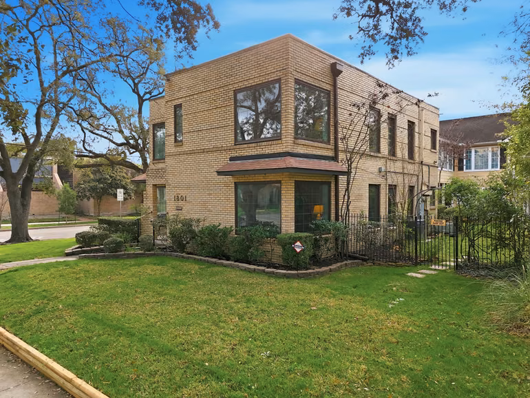 Photo 2 of 1801 Lexington Street, Houston, TX