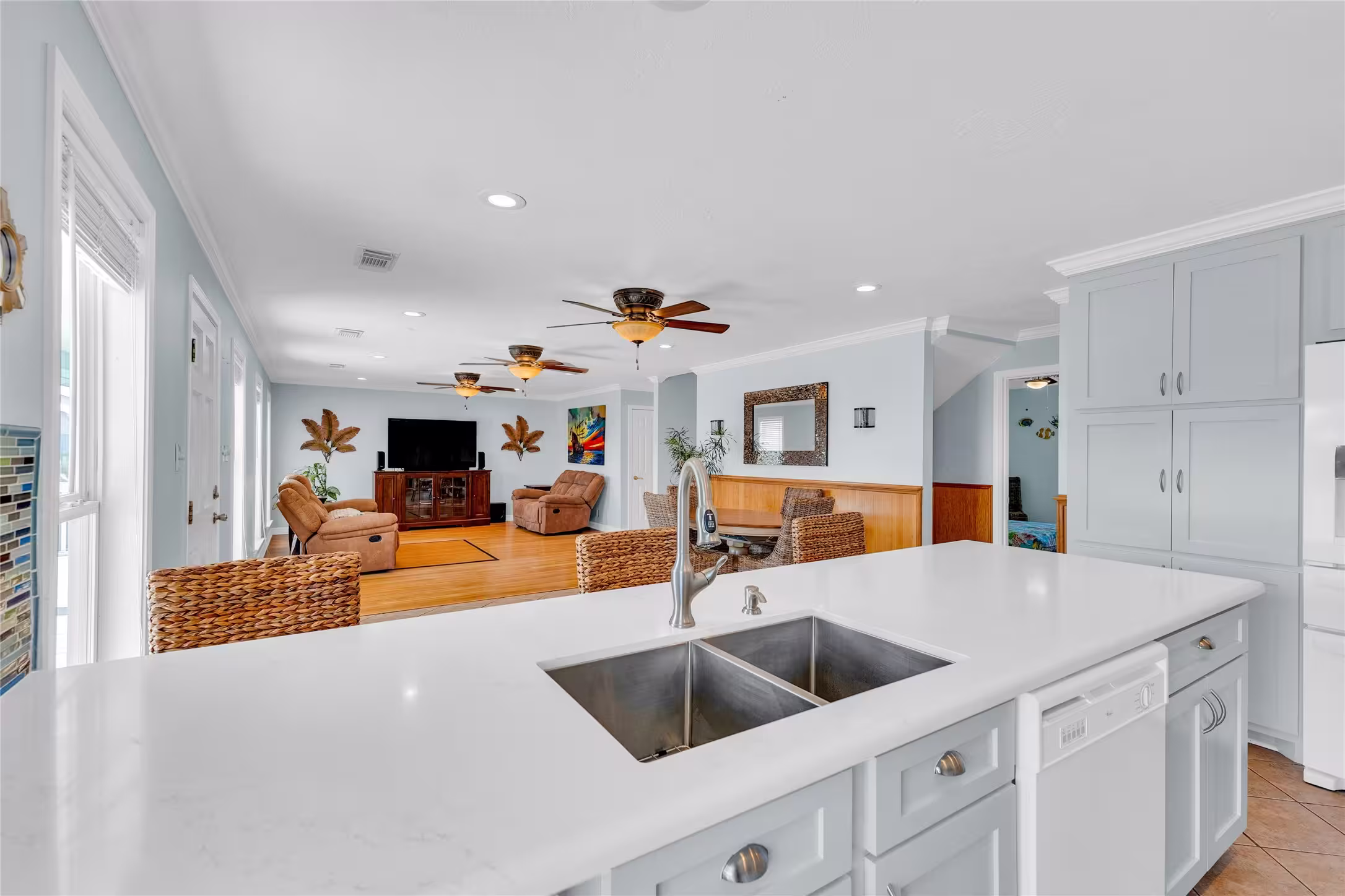 Photo 7 of 3321 Prides Way, Crystal Beach, TX