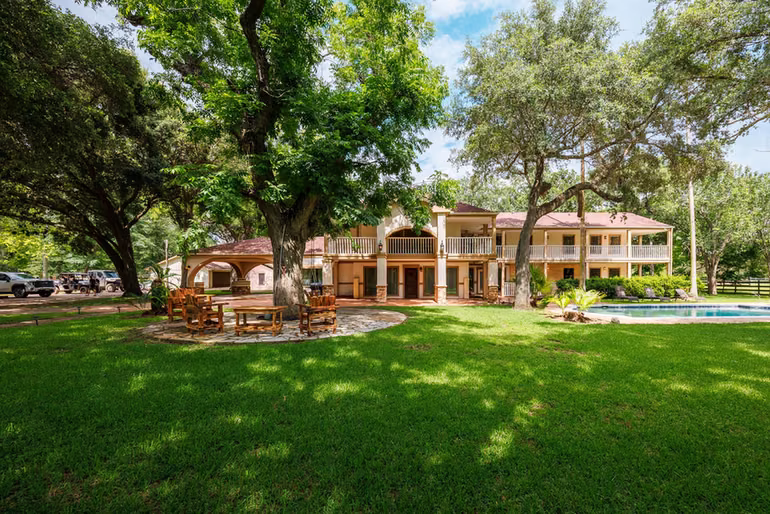 Photo 3 of 1347 Siedel Road, Brookshire, TX