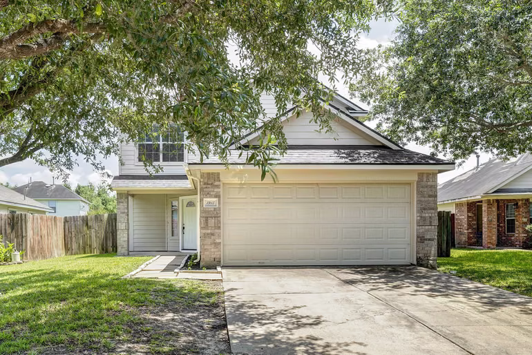 Photo 2 of 1915 Sable Glen Court, Richmond, TX