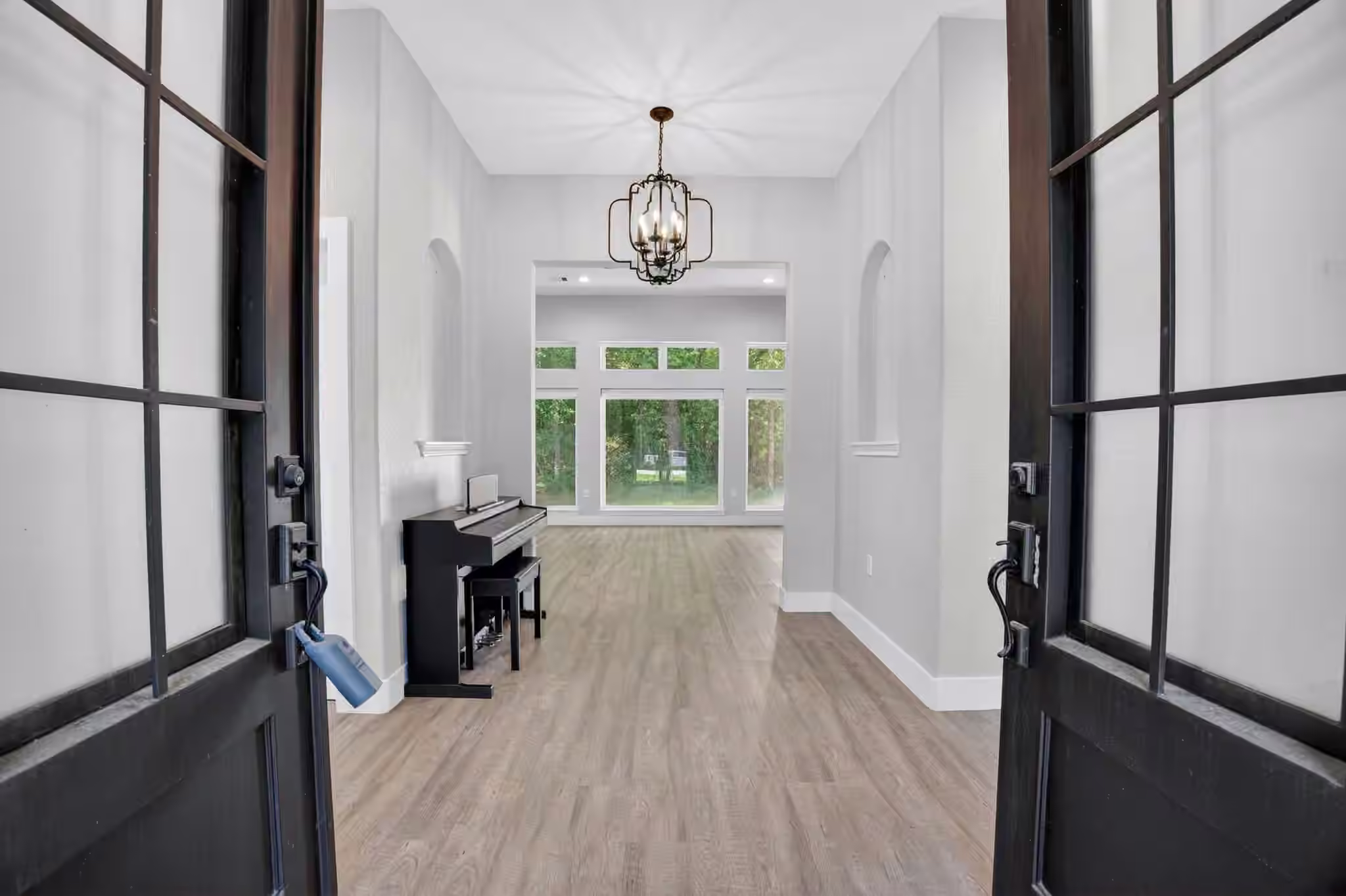 Photo 6 of 1506 Chevelle Court, Willis, TX
