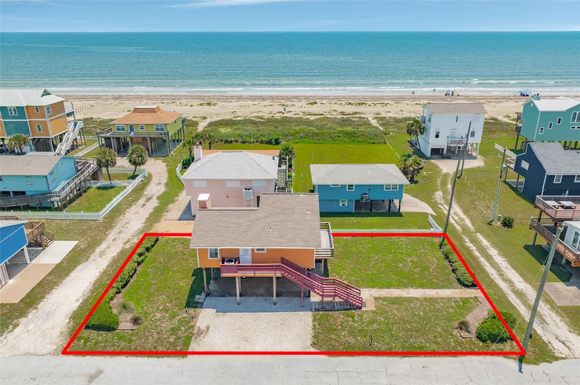 Photo of 21216 Gulf Drive, Galveston, TX 77554