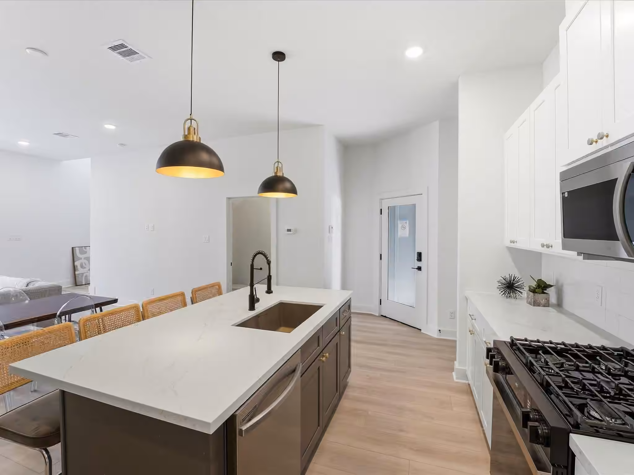 Photo 5 of 1014 Upside Wheatley Lane, Houston, TX