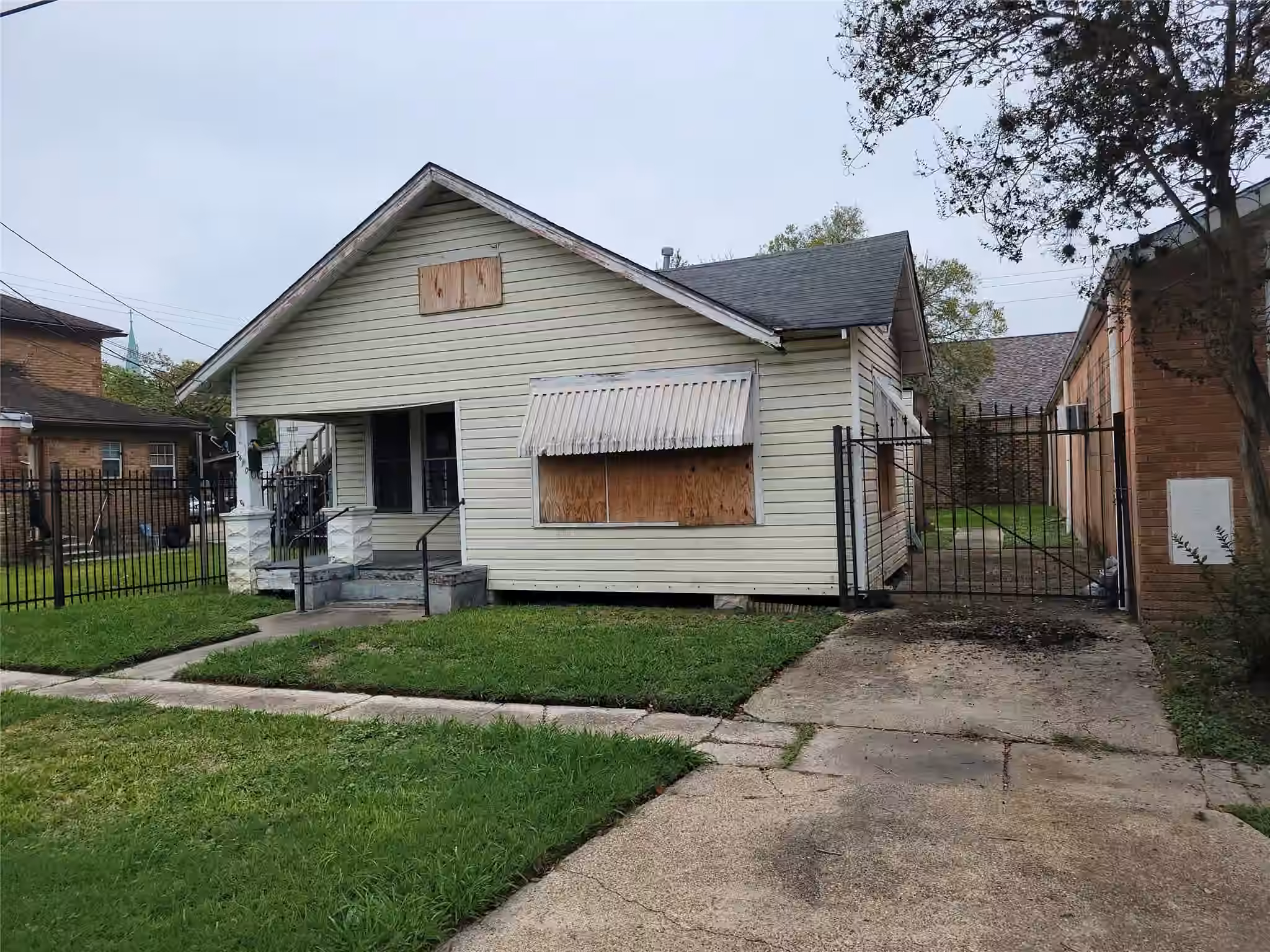 Photo 2 of 3410 Nagle Street, Houston, TX