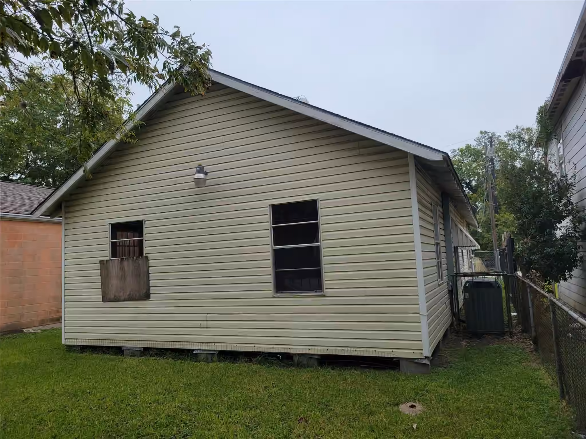 Photo 5 of 3410 Nagle Street, Houston, TX