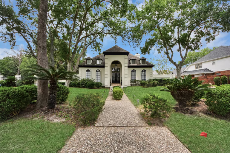 Photo 2 of 8302 Candlegreen Lane, Houston, TX