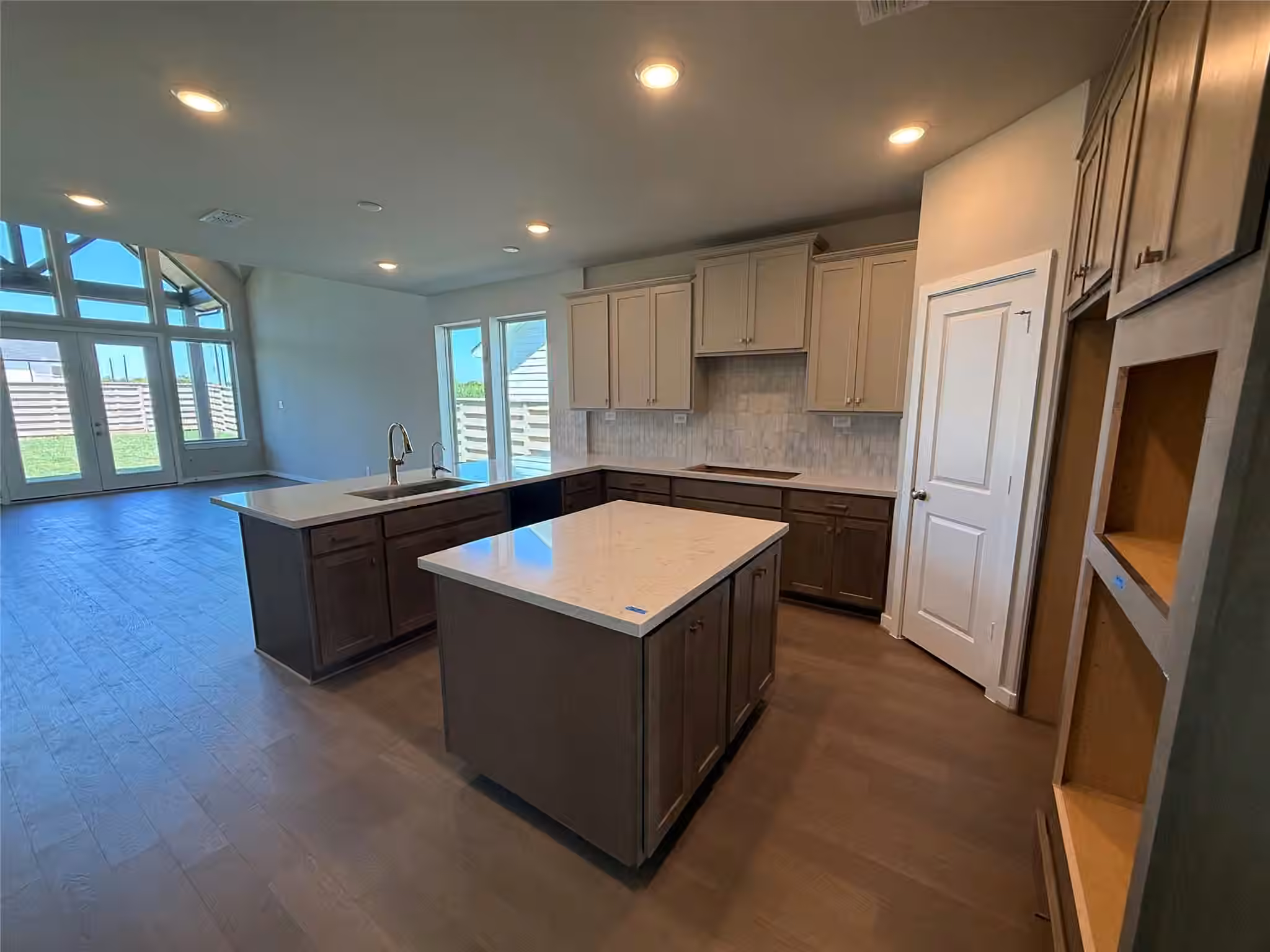 Photo 2 of 4606 Gemini Street, Richmond, TX