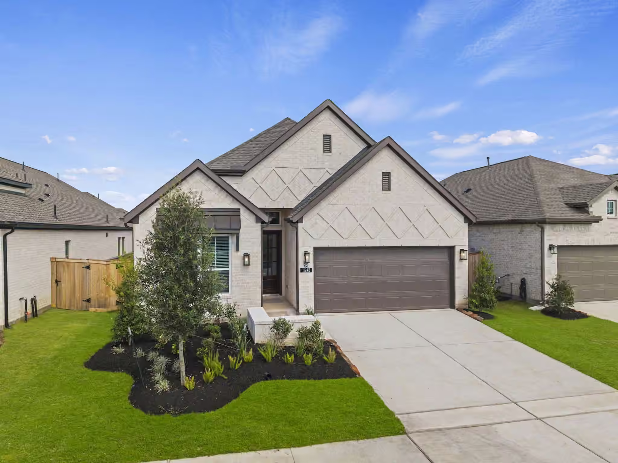 Photo 3 of 11242 White Crownbeard Drive, Cypress, TX