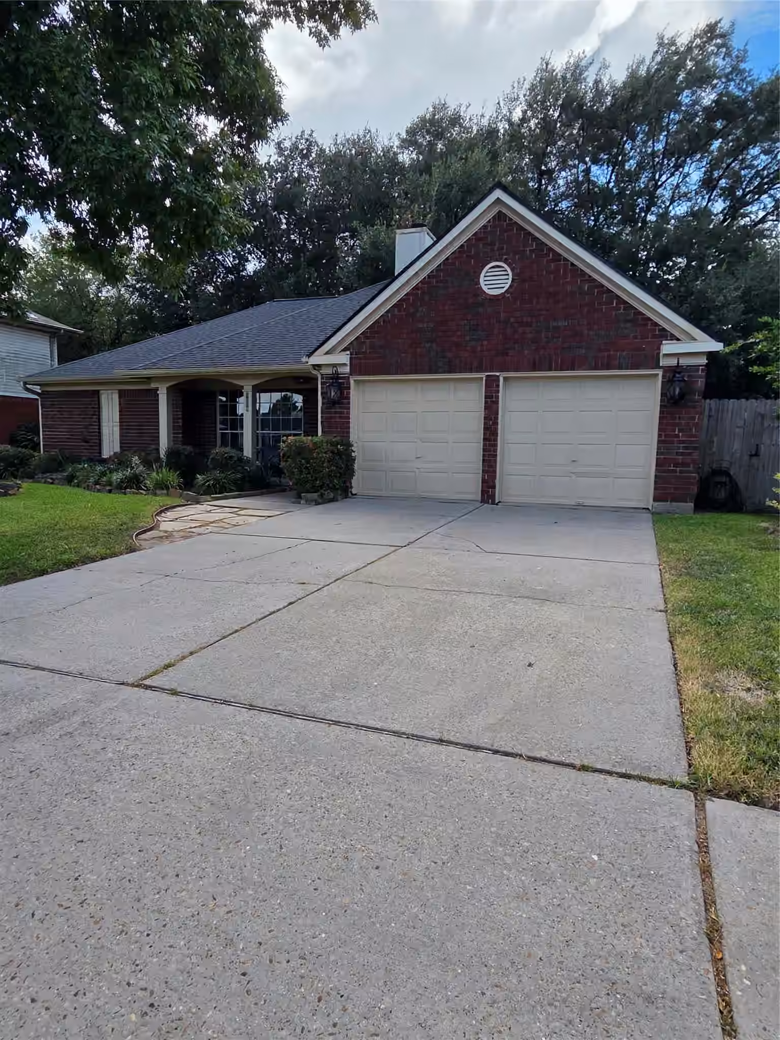 Photo 2 of 3909 Regency Drive, Deer Park, TX