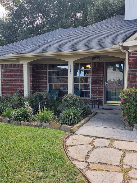 Photo 4 of 3909 Regency Drive, Deer Park, TX