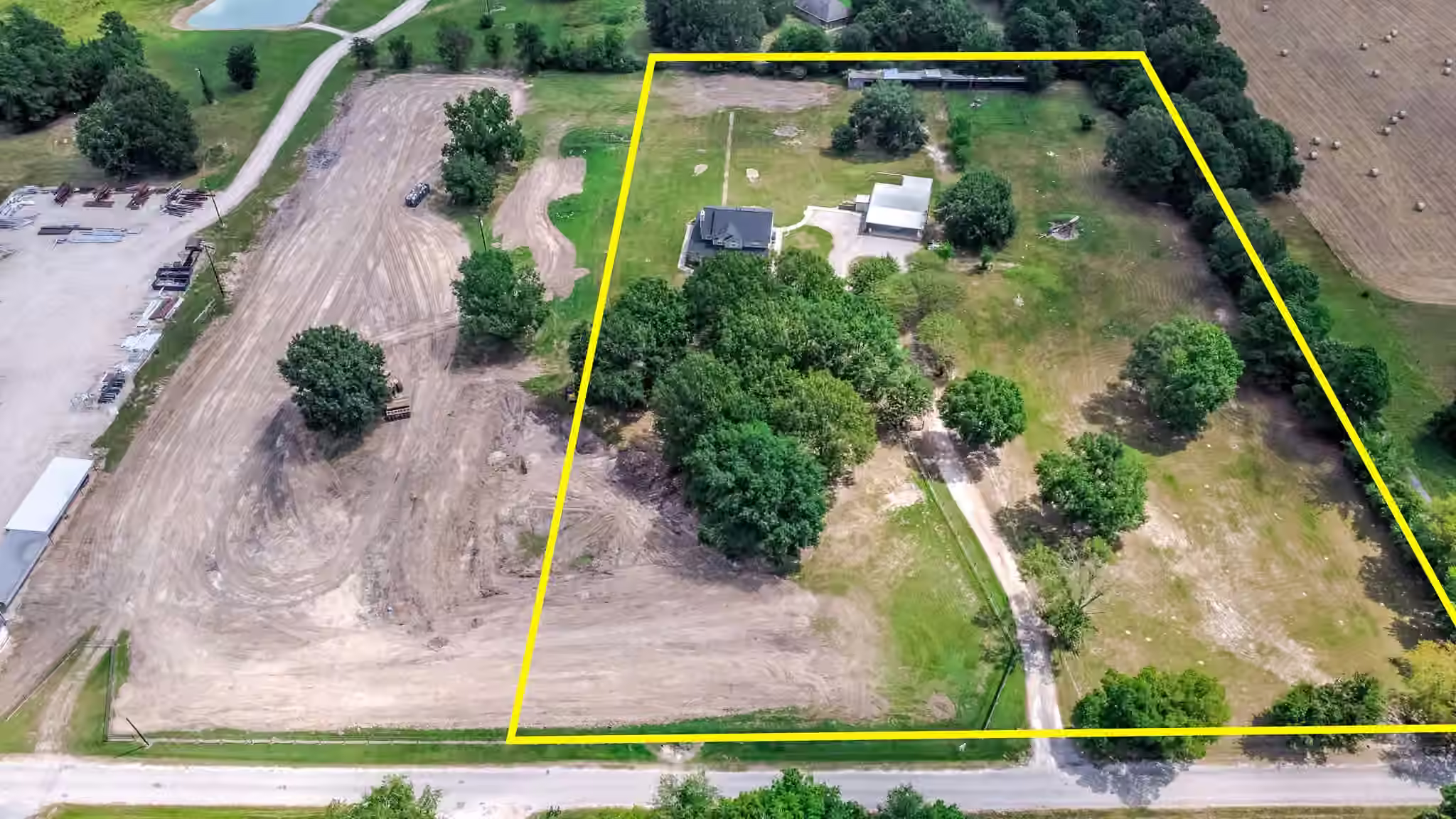 Photo 2 of 1066 Tafelski Road, New Waverly, TX