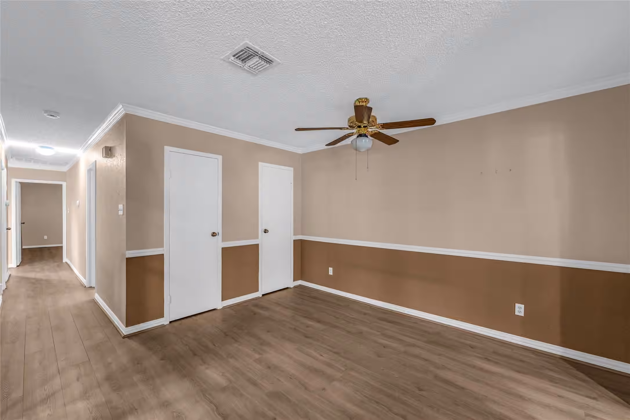 Photo 6 of 2453 Briarwest Boulevard, Houston, TX