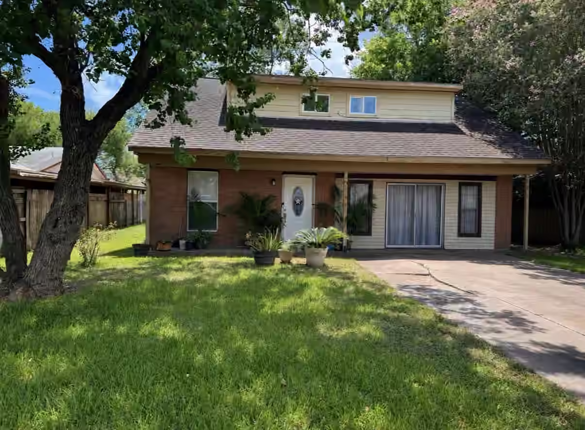 Photo of 17010 Woodburn Drive, Houston, TX