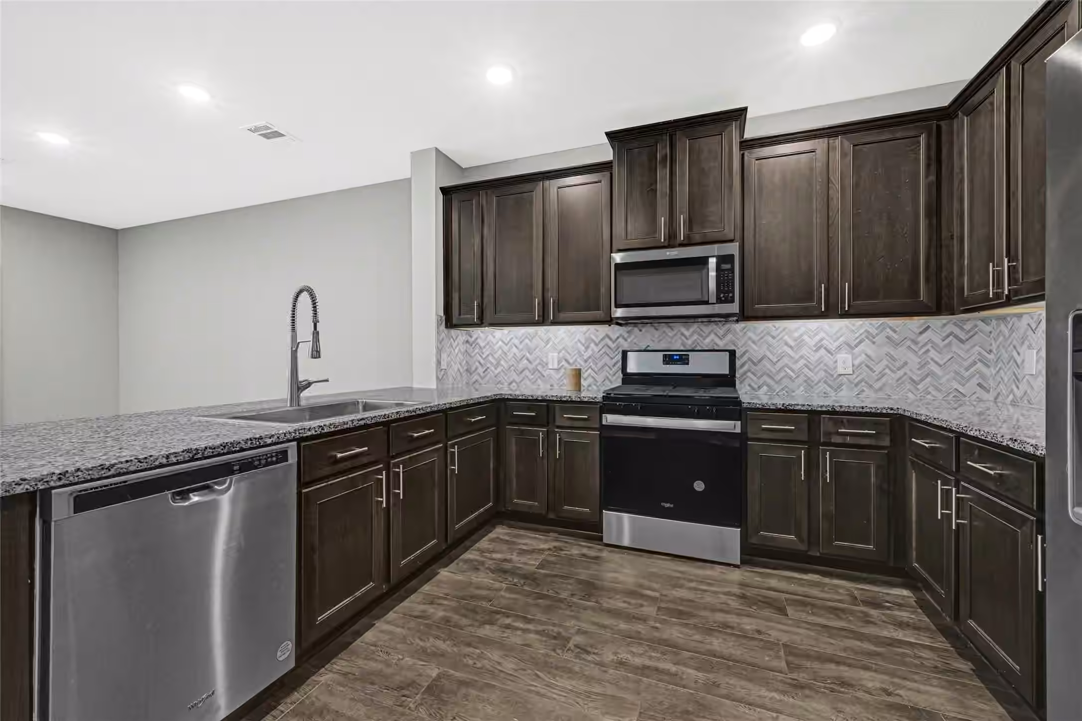 Photo 4 of 12678 Beatrice Terrace Drive, Humble, TX
