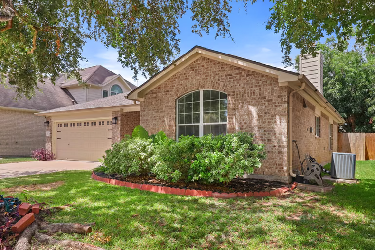 Photo 2 of 17234 Trace Glen Lane, Houston, TX