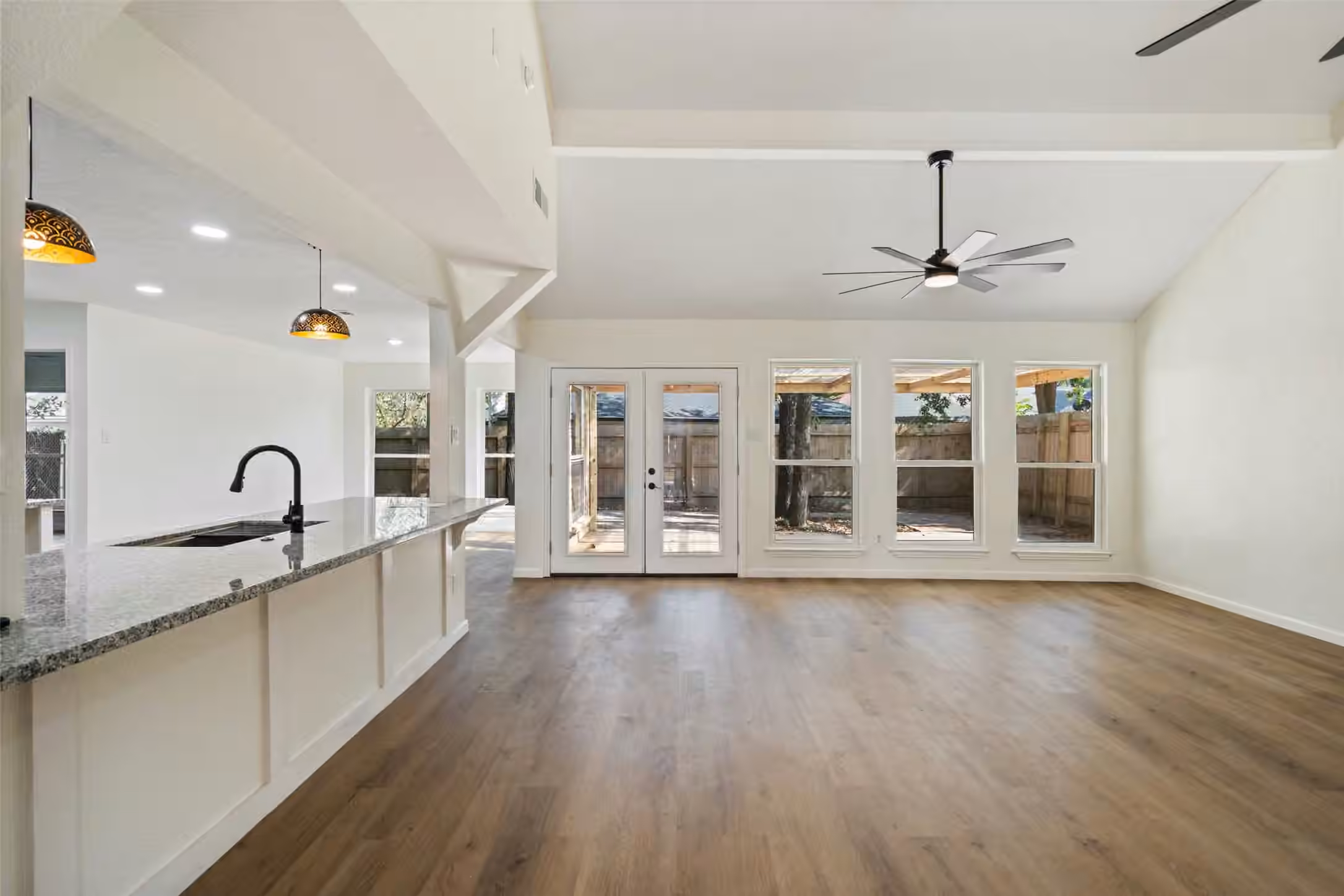 Photo 6 of 238 Point Clear Drive, Conroe, TX