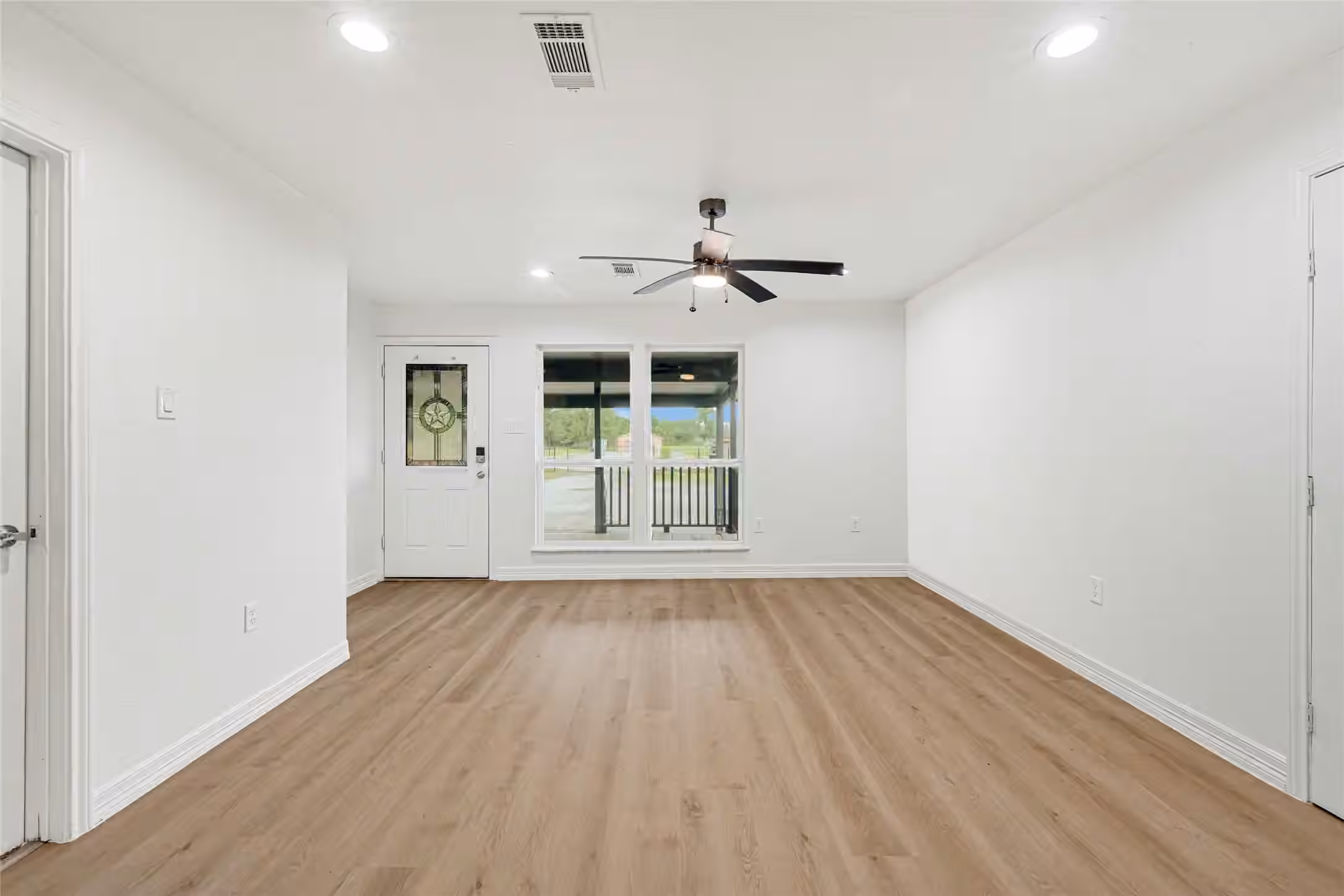 Photo 7 of 2631 Mansfield Street, Houston, TX